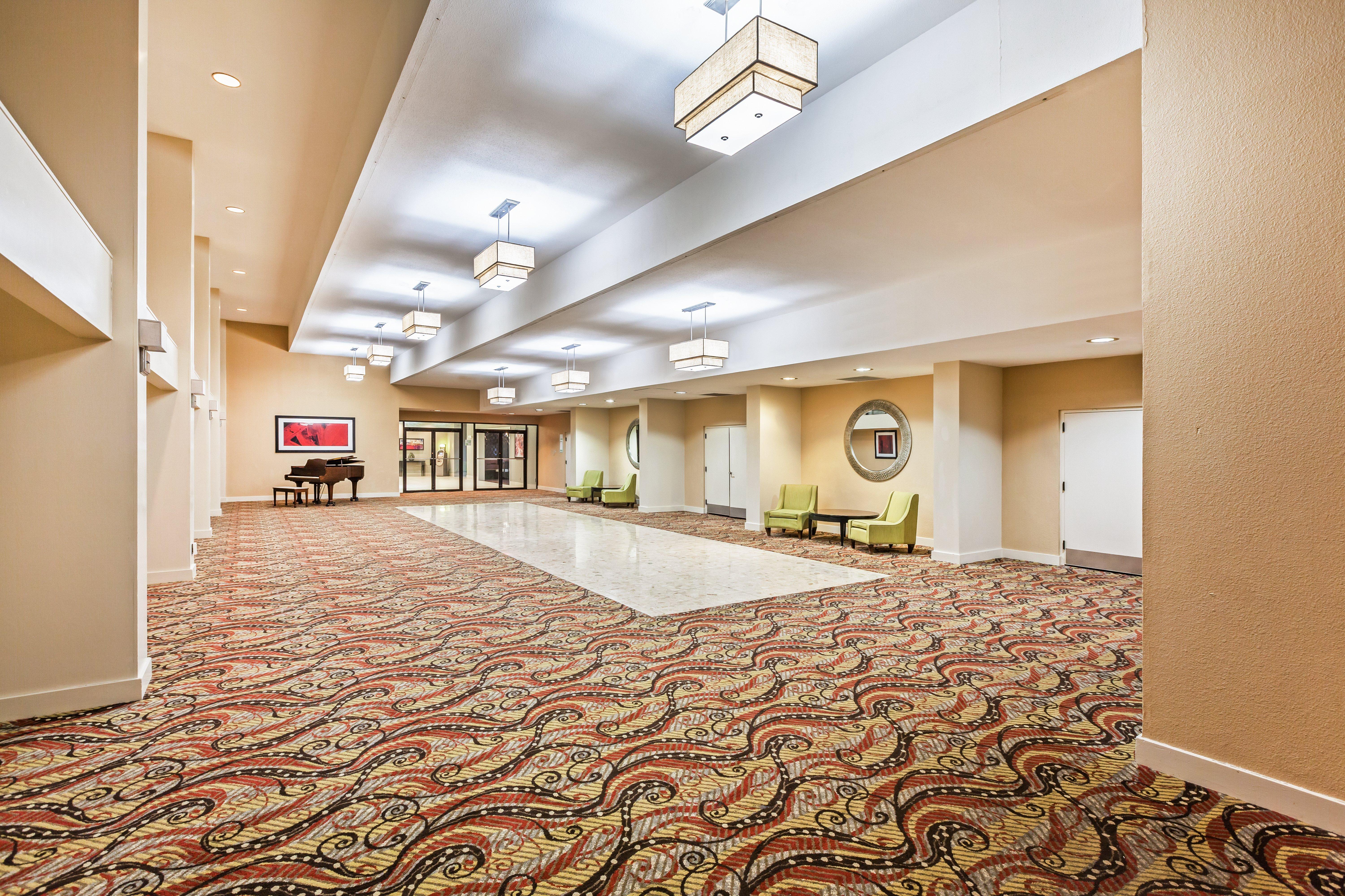 Holiday Inn Tyler - Conference Center By Ihg Екстериор снимка