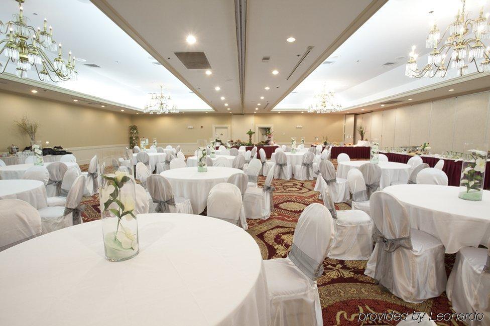Holiday Inn Tyler - Conference Center By Ihg Съоръжения снимка